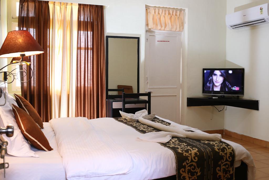 Alor Grande Holiday Resort Candolim Exterior photo